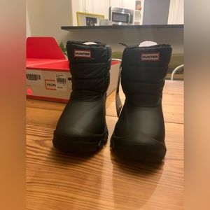 Hunter Big Kids Snow Boots Size 13 US